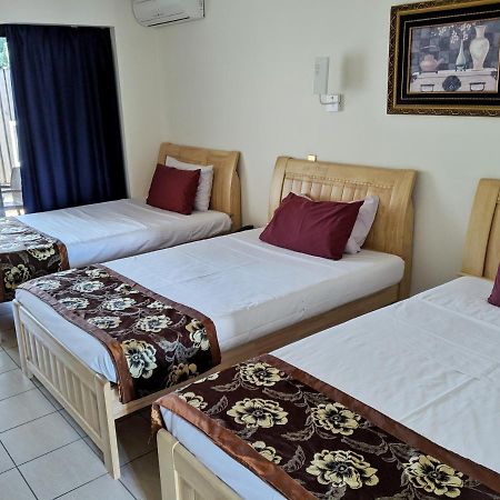 Novena Palms Motel Brisbane Eksteriør bilde